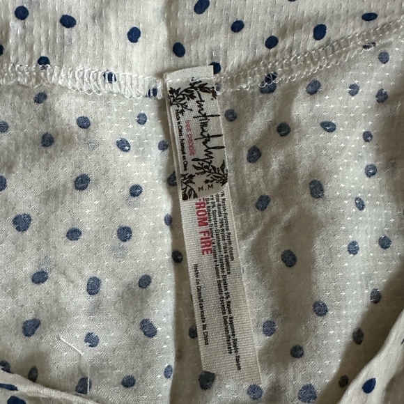 Intimately Free People Ruffle Sleeve V Neck Lace Bottom Bodysuit Size M - Picture 6 of 7